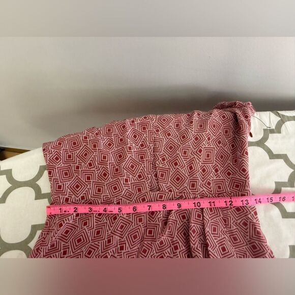 EQUIPMENT
Aveline Print Silk Midi Dress NWT Size 2 - Picture 8 of 13